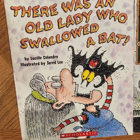 "There Was An Old Lady " Book Bundle - Picture 2 of 16